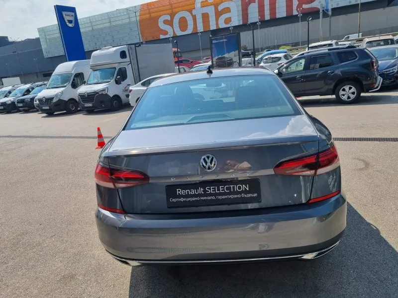 Volkswagen Passat Highline 2.0 Image 6