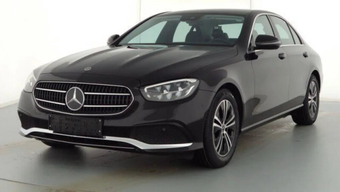 MERCEDES BENZ Classe E E 220 d Mild hybrid Auto Business Sport Image 1