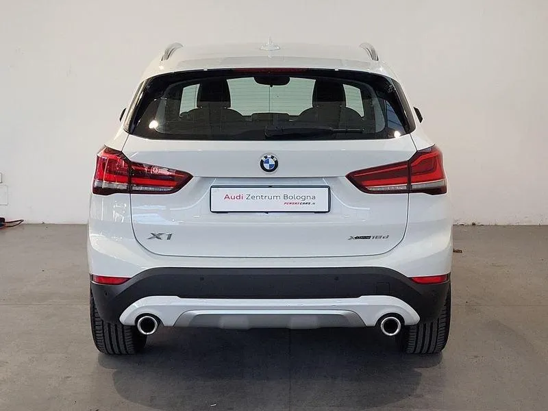 BMW X1 xDrive18d xLine Image 5